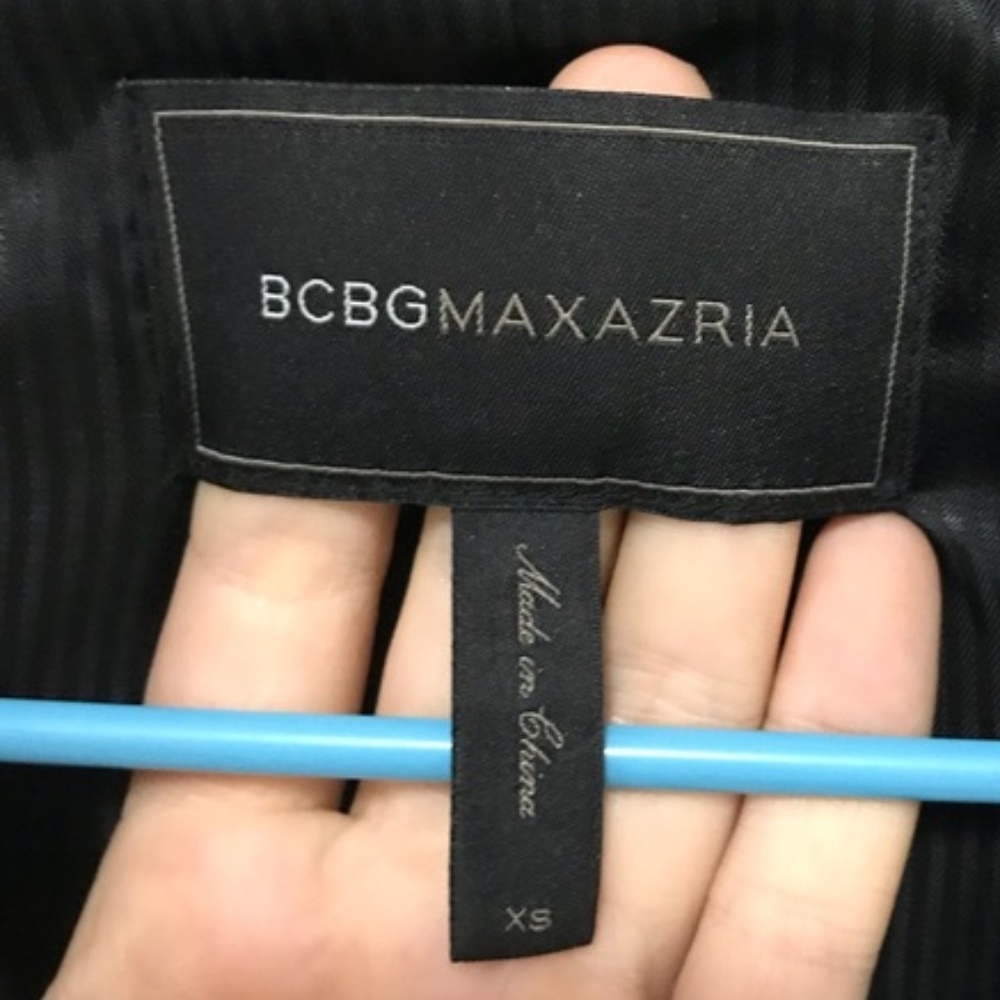 ⭐️SOLD⭐️ BCBG MAXAZRIA "Bowie" Tuxedo Jacket - Picture 2 of 4